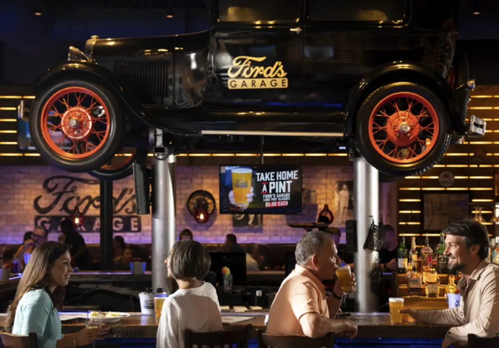 Ford’s Garage Restaurant Turns the Key on a New Location in Davenport